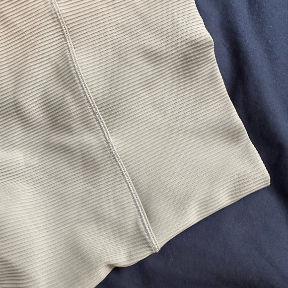 Lululemon tank top - Picture 4 of 5